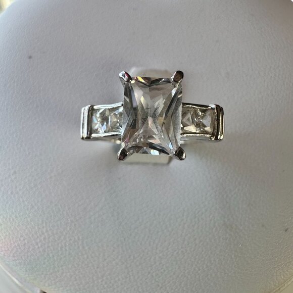 Emerald Cut Cubic Zirconia Silver Plated Engagement Ring Size 6 Marked Thailand - Picture 6 of 10